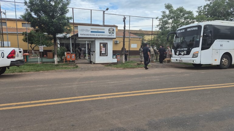 Lusipar: 27 de los 29 imputados son trasladados a la cárcel de San Pedro