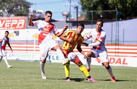 River Plate y Sport Colombia estuvieron con la pólvora mojada en el barrio Mburicaó.