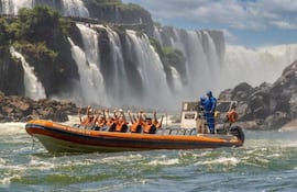 El bote se accidentó durante un paseo turístico con una familia holandesa en las Cataratas del Iguazú.