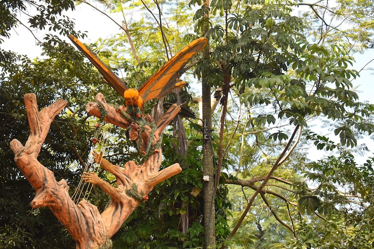Monumento al Panambi Vera, donde reposan los restos del poeta Manuel Ortiz Guerrero.