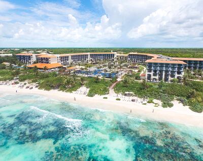UNICO 20° 87° Hotel Riviera Maya invita a disfrutar del caribe mexicano.