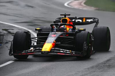Max Verstappen lideró los entrenamientos libre sdel sábado que se desarrolló bajo la lluvia
