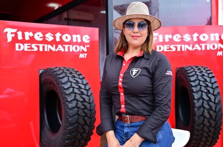 Lic. Jaqueline González, directora comercial  de Nasser Cubiertas.