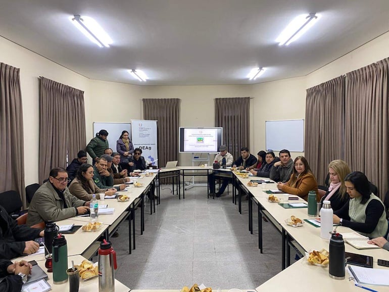 Técnicos de la DEAg se preparan con medidas preventivas ante El Niño.