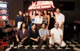 Parte del elenco de la película “Golpe”, que incluye un equipo de actores y técnicos de Paraguay, Argentina y Brasil.