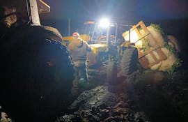 Yerbateros de Paso Yobái denuncian calvario para sacar su producción por el pésimo estado de los caminos.