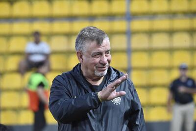 La leyenda franjeada, Éver Hugo Almeida Almada (77 años), hasta hoy, entrenador de Olimpia.
