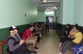 El Ministerio de Salud Pública señala que el tiempo de atención que cada paciente requiere será de un promedio de 12 minutos.