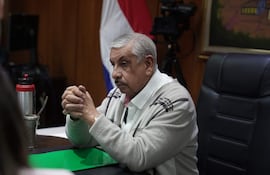 El doctor Isaías Ricardo Fretes, durante la sesión del Consejo Directivo del IPS este miércoles.