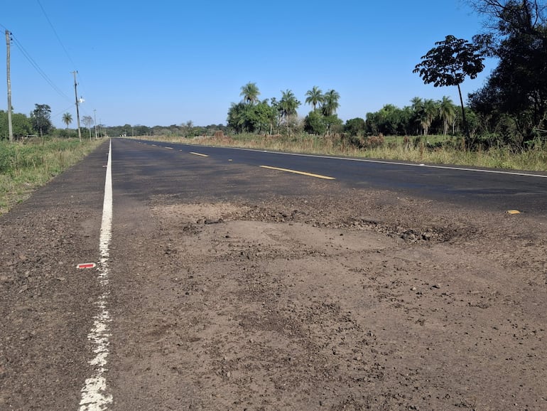 Carretera  entre Yabebyry - San Ignacio se encuentra deteriorada.