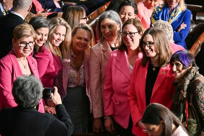 Las congresistas del Caucus de Mujeres Demócratas (DWC, por sus siglas en inglés) asistieron este martes vestidas de rosa al discurso del presidente de Estados Unidos, Donald Trump.
