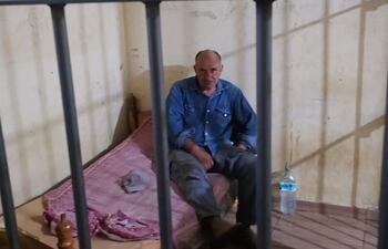 Carlos Ayala Ramírez, mismo que denunció extorsión y tortura por parte de la policía.