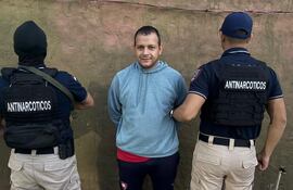 Rodney Miguel Ríos Da Rosa, líder del Clan Ríos, capturado en el Bañado Sur de Asunción.