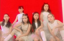 La obra teatral "El Gran Show" se presenta mañana en la localidad de Guarambaré. Forma parte del programa de los festejos patronales.