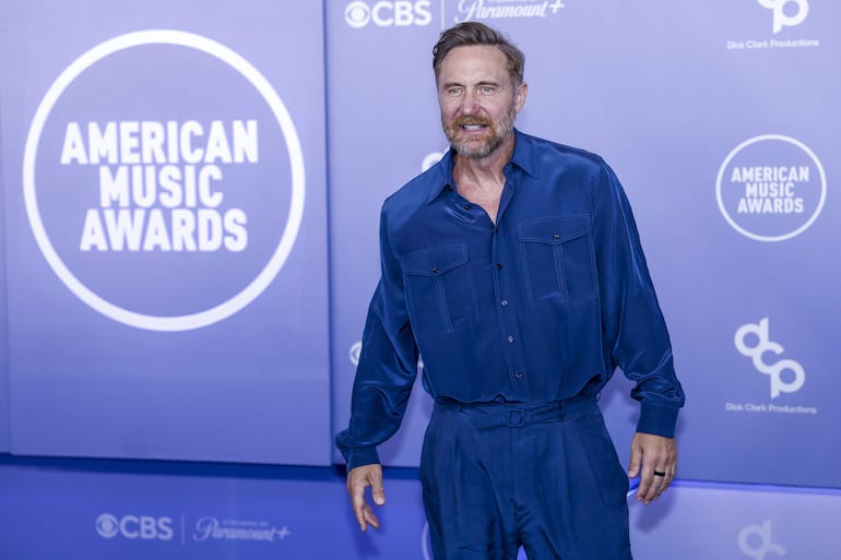 El DJ francés David Guetta no se perdió los American Music Awards en Las Vegas. (EFE/EPA/CHRIS TORRES)