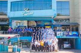 Directivos y colaboradores de Comercial San Cayetano, que forma parte de Comampar.
