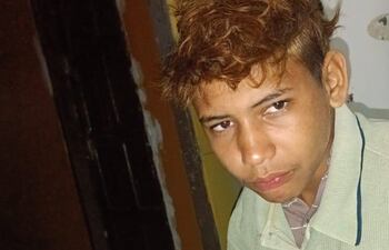 Se busca familiares de un adolescente que sería de nacionalidad brasileña.