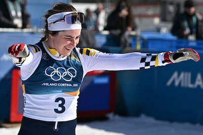 La sueca Ebba Andersson (28) se proclamó este domingo la primera campeona en los 50 kilómetros de esquí de fondo, con salida masiva y en estilo clásico, de los Juegos de Milano-Cortina d’Ampezzo (Italia)