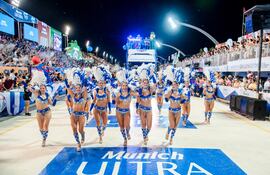 Más de 70.000 personas asistieron al sambódromo de Encarnación durante las cinco noches del histórico y tradicional carnaval, que tuvo al trío eléctrico de Munich Ultra entre sus principales atractivos.