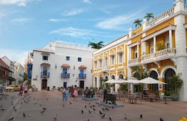 Las construcciones dentro de la ciudad amurallada de Cartagena datan en gran medida del siglo XVII y se hallan en buen estado de conservación.