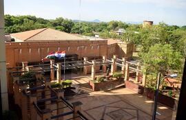 Funcionarios que venían interinando los cargos en Paraguarí, fueron desvinculados porque no pasaron el examen del concurso público de oposición.