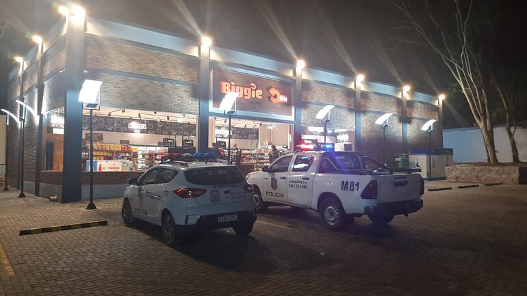 Tienda de la cadena Biggie ubicada sobre las calles Pizarro y Moleón Andreu, límite entre los barrios Republicano y Cateura, en Asunción.