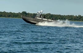La embarcación blindada será utilizada por Brasil en aguas compartidas con Paraguay.