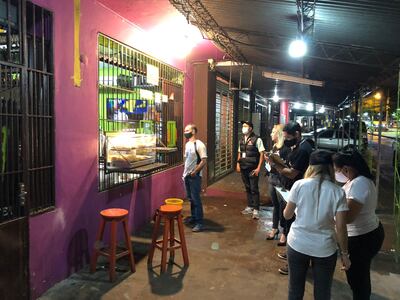 Fiscalía interviene doce bodegas que violaron la veda electoral.