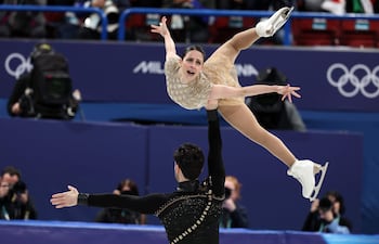 La patinadora canadiense Deanna Stellato-Dudek, de 42 años, debutó, junto a Maxime Deschamps, en la modalidad de parejas de los Juegos de Milano-Cortina 2026.