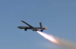 Houthis fire missiles, drones at government sites