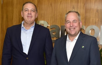 Dimas Ayala y Michael Harder.