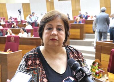 Esperanza Martínez (PPC), senadora.