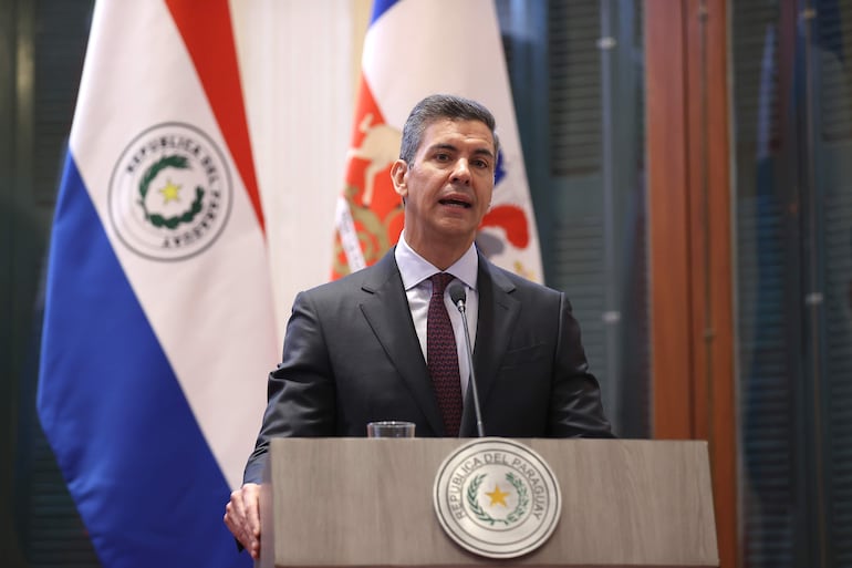 Así respondió Santiago Peña a las críticas sobre su informe de gestión - Política
