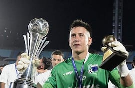 Carlos Sebastián Lentinelly Villavicencio (07/08/1997) llegará el jueves al país para incorporarse a Olimpia.