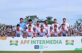 El equipo del 3 de Noviembre del Barrio San Pablo, que cayó en su visita al Deportivo Santaní, resultado que lo mandó a la Primera División B.
