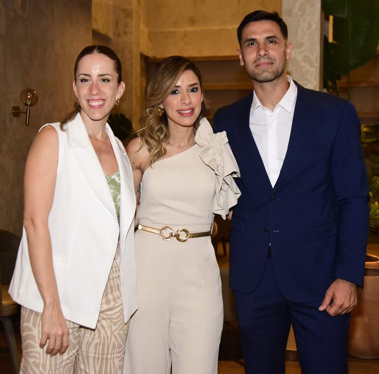Anto Zotti, Tania Tabarelli y Ricardo Domínguez. 