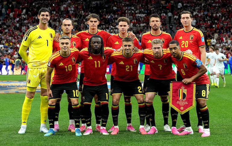 Los once titulares de Bélgica posan para la foto de equipo antes del partido de la fase de grupos de la Copa Mundial de la FIFA 2026 entre Nueva Zelanda y Bélgica, en Vancouver, Canadá, el 26 de junio de 2026.