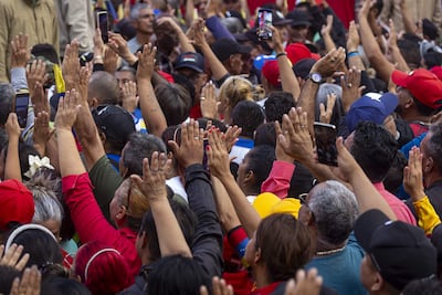 Simpatizantes del presidente de Venezuela, Nicolás Maduro, durante un acto público.