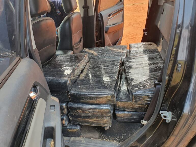 Transportaba 228 kilos de marihuana distribuida en 18 paquetes.