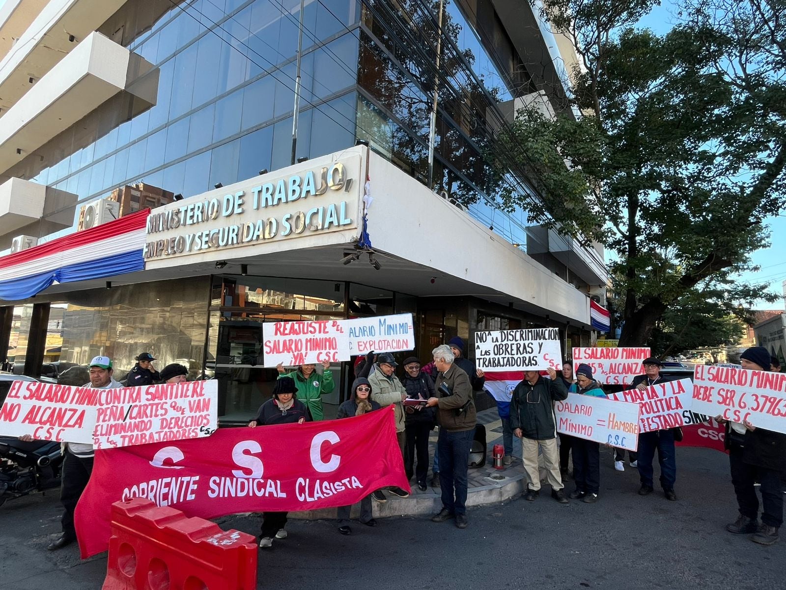 Debatirán en audiencia pública posible reforma al mecanismo para medir el ajuste de salario mínimo