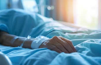 Persona enferma en el hospital.