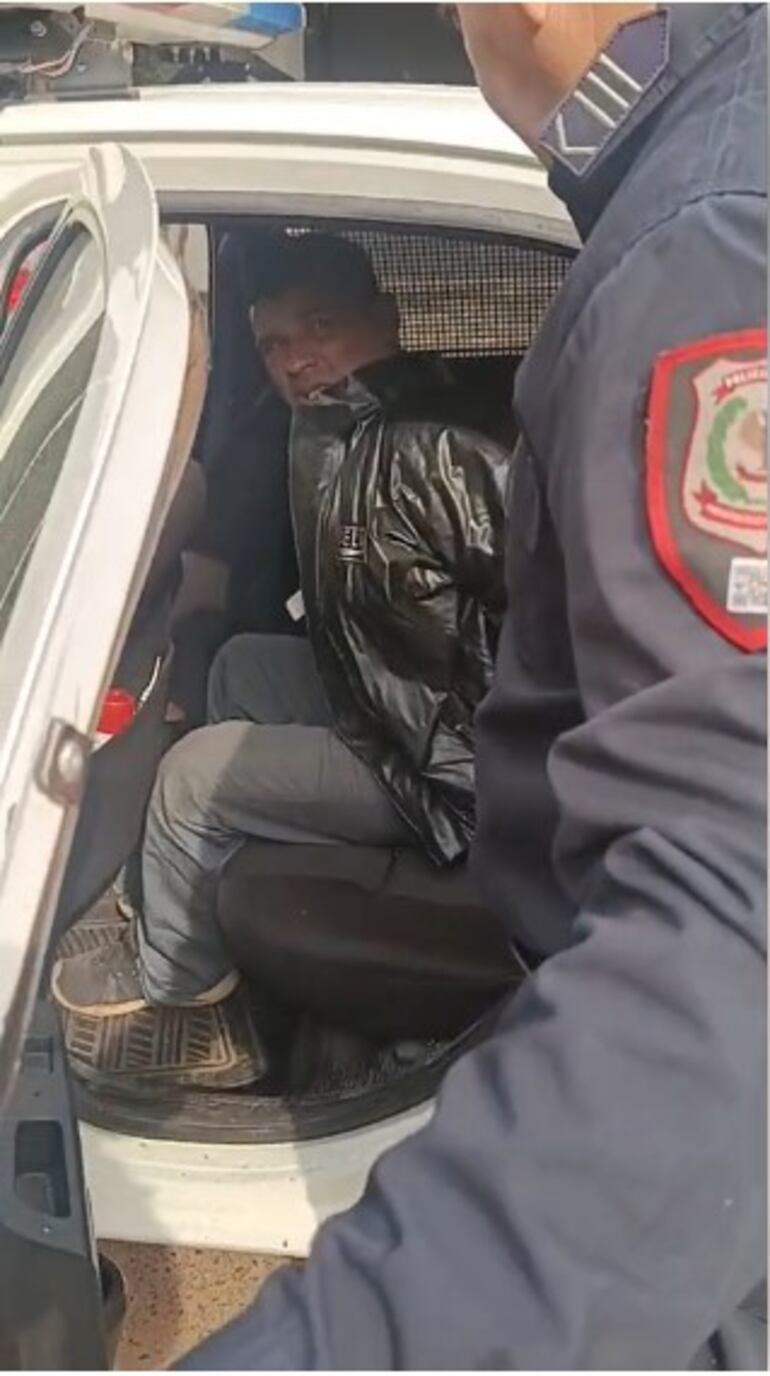 Jorge Daniel Gaona Brizuela fue derivado a la comisaría 11ª de Asunción donde quedó detenido a cargo del Ministerio Público.
