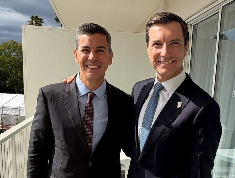 Santiago Peña se reunió con John Jovanovic, Presidente del Banco de Exportaciones e Importaciones del gobierno de los Estados Unidos .