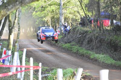El francés Adrien Fourmaux tuvo un muy buen primer segmento de la etapa 1 y lidera provisionalmente el Rally del Paraguay, con el Hundai i20N Rally1.