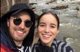 ¡Pura felicidad! Chris Evans y Alba Baptista.