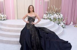 ¡Más diosa que nunca! Jennifer López en el estreno mundial de “Office Romance”. (Kevin Winter/Getty Images/AFP)