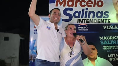 Ricardo Estigarribia y la intendenta salienete de Roque Alonso, Carolina Aranda (PLRA).