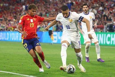 Kyliam Mbappé y Lamine Yamal, dos de las grandes figuras que tendrá el duelo entre Francia y España, por las semifinales del Mundial 2026.