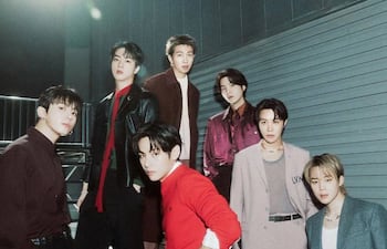 BTS en una foto actual de promoción que había salido antes del lanzamiento del disco.