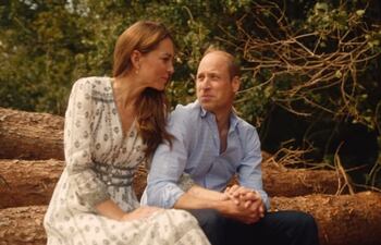 "Este tiempo sobre todo nos ha recordado a William y a mí que reflexionemos y estemos agradecidos por las cosas simples pero importantes de la vida", expresó Kate Middleton.
(Instagram/The Prince and Princess of Wales)